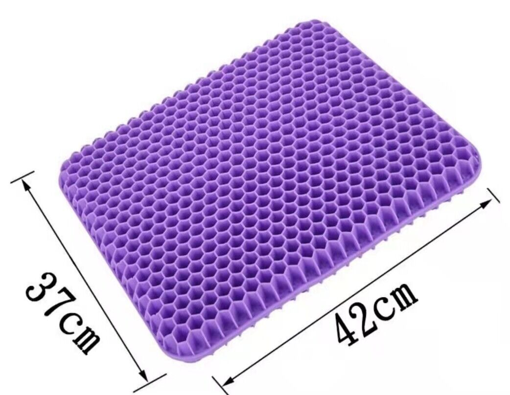labubu Purple honeycomb cushion with dimensions on a white background